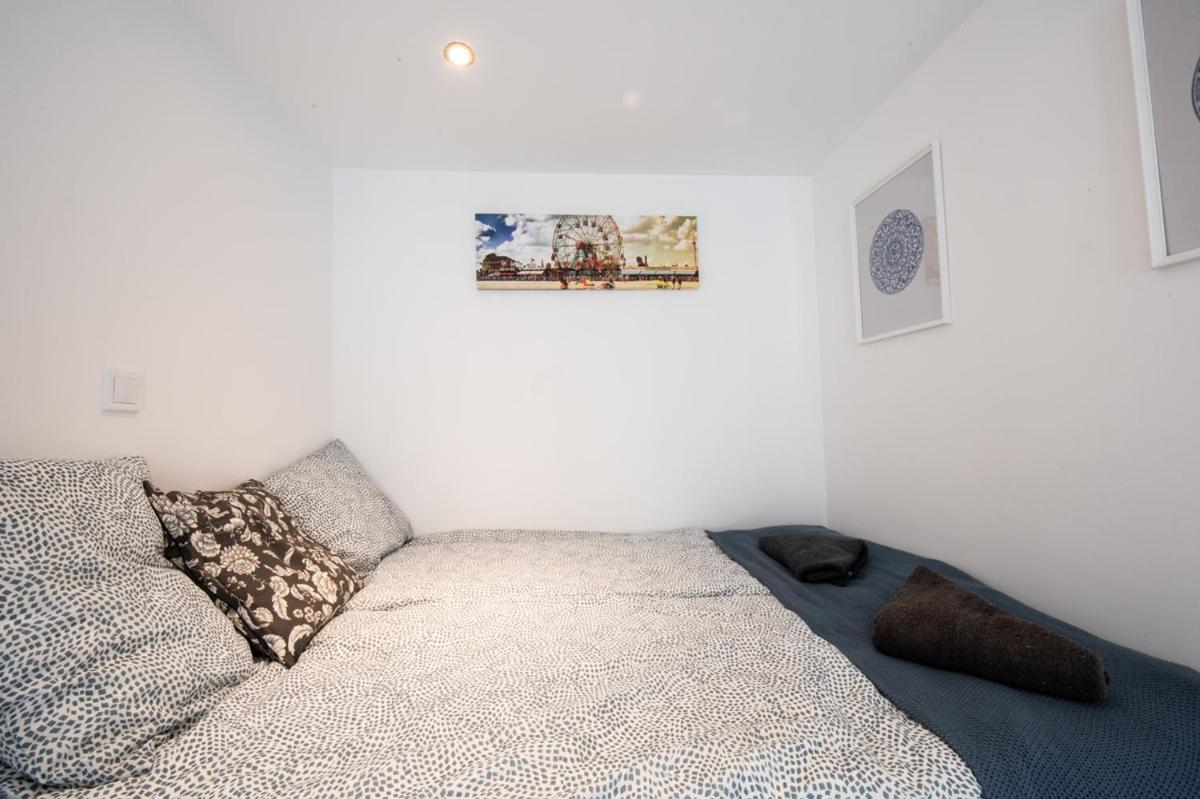 Apartamento Modern Downtown Retreat At Akacfa 36 *